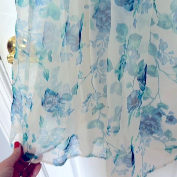 2023 Altar’d State Melanie Floral Dress Ivory Blue Floral Sheer Overlay Size XS - Picture 4 of 7